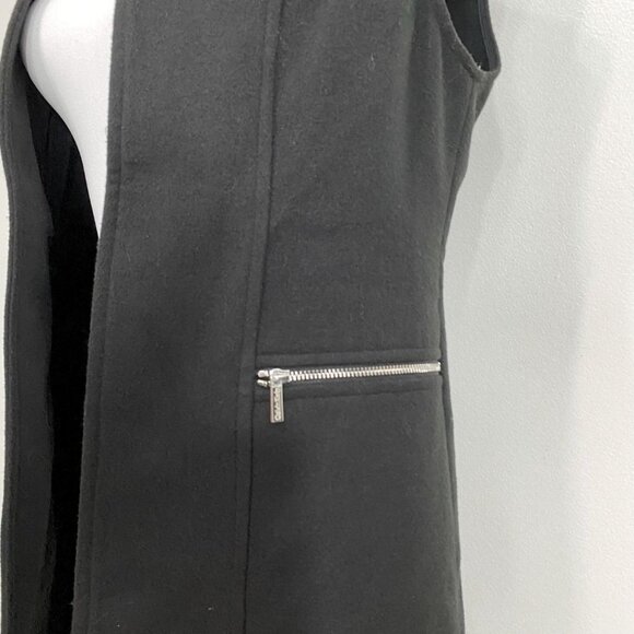 Calvin Klein Black Sleeveless Vest - Picture 4 of 8